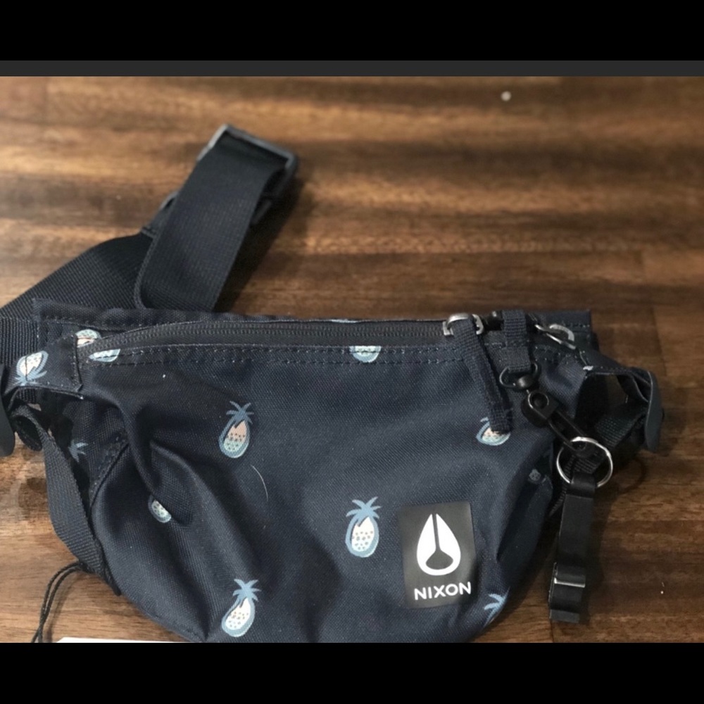 NIXON Trestles Hip Pack - Pacific Blue NWT